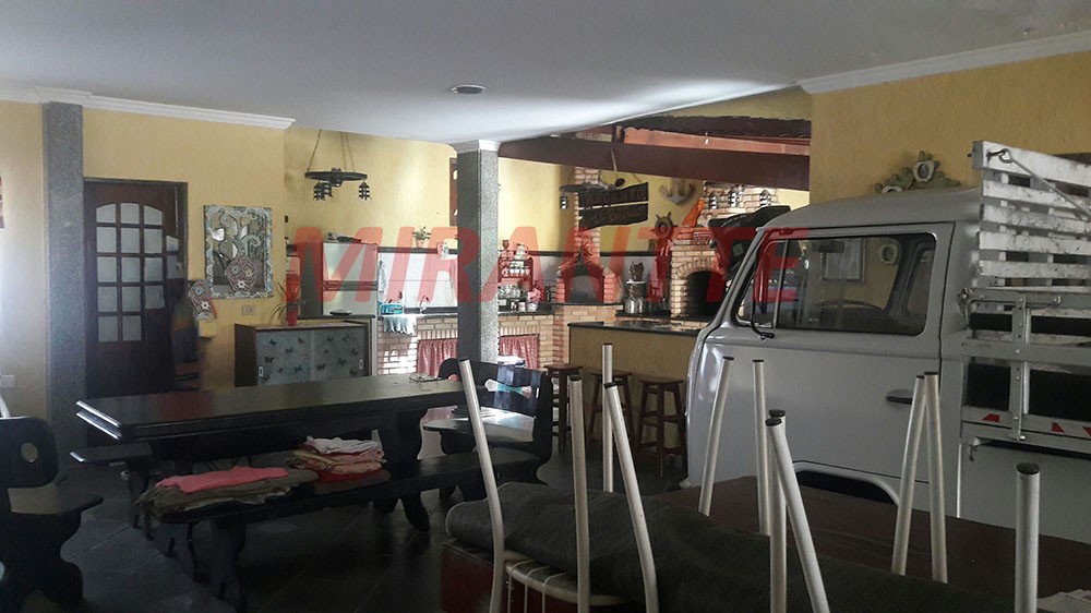 Casa terrea de 380m² com 3 quartos em Parque Flamengo