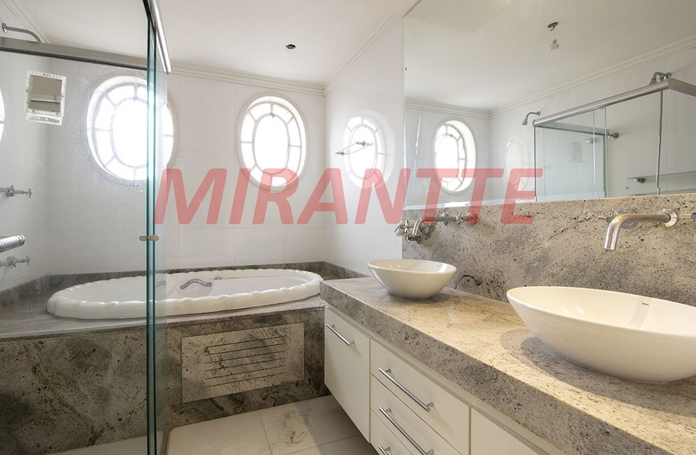 Apartamento de 204m² com 4 quartos em NÃO INFORMADO