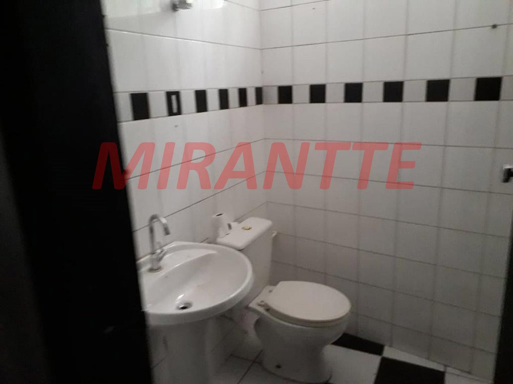 Comercial de 250m² em Santana