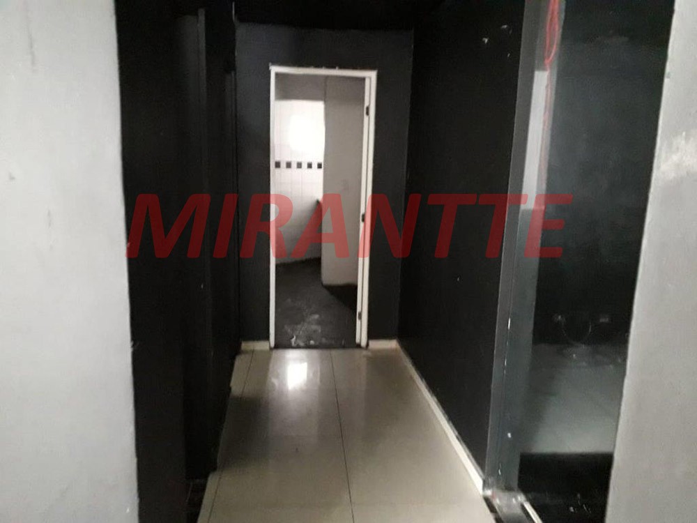 Comercial de 250m² em Santana