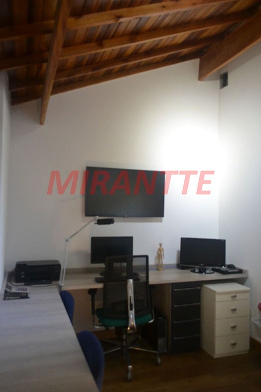 Sobrado de 160m² com 4 quartos em Jardim França