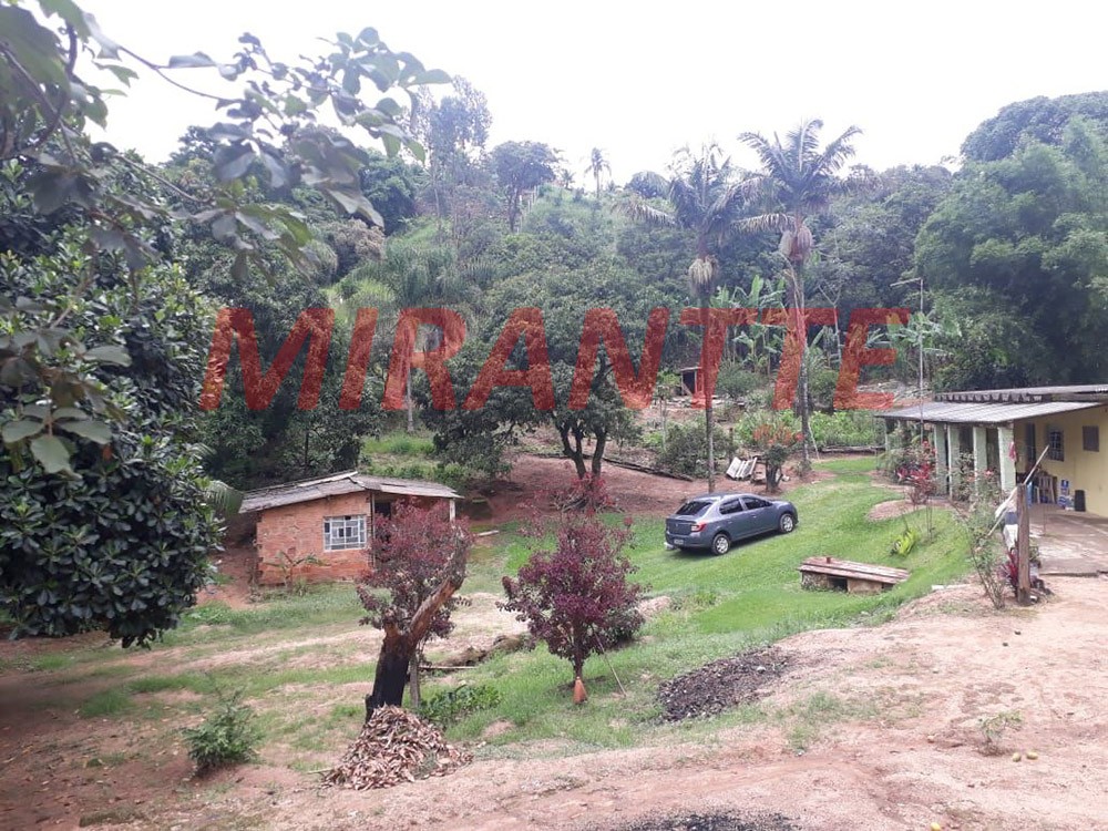ChÁcara com 2 quartos em Varejão