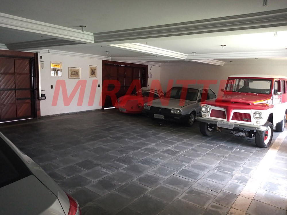 Sobrado de 280m² com 4 quartos em Tucuruvi