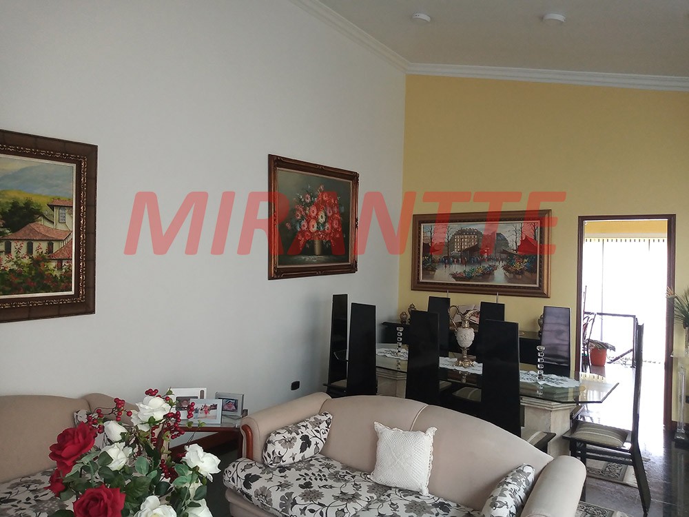 Sobrado de 280m² com 4 quartos em Tucuruvi