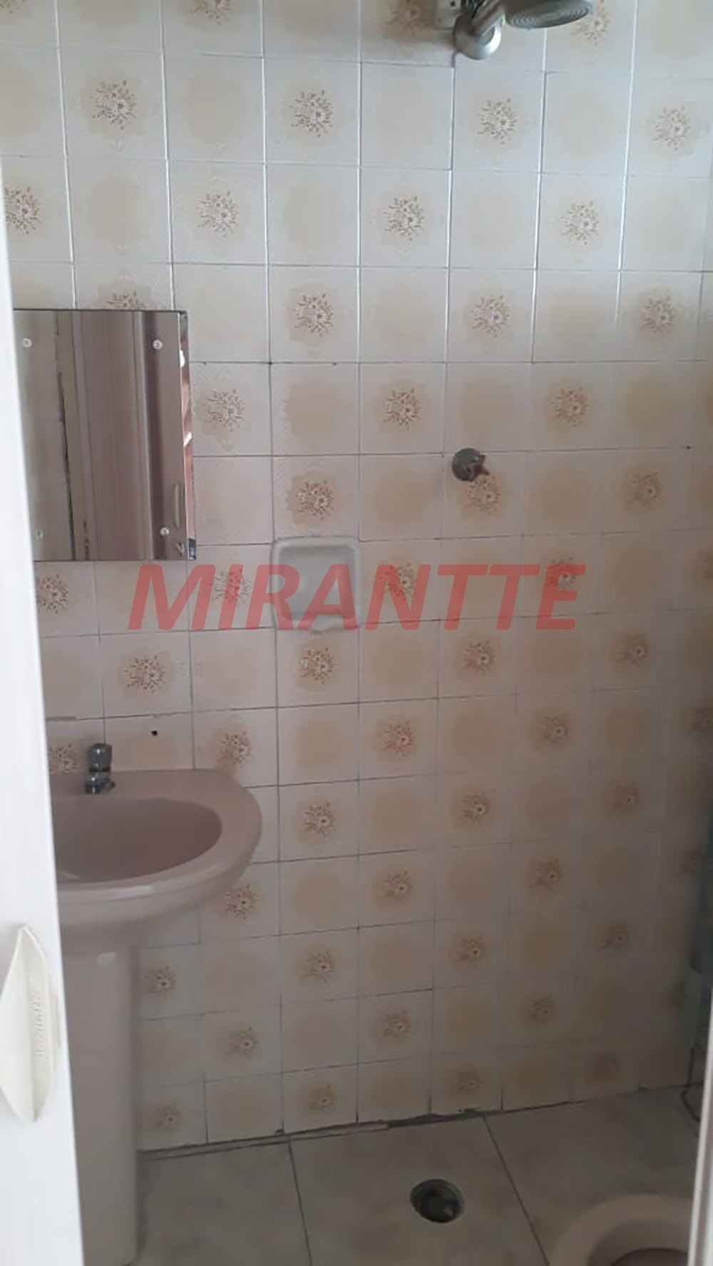 Sobrado de 100m² com 3 quartos em Vila Mazzei