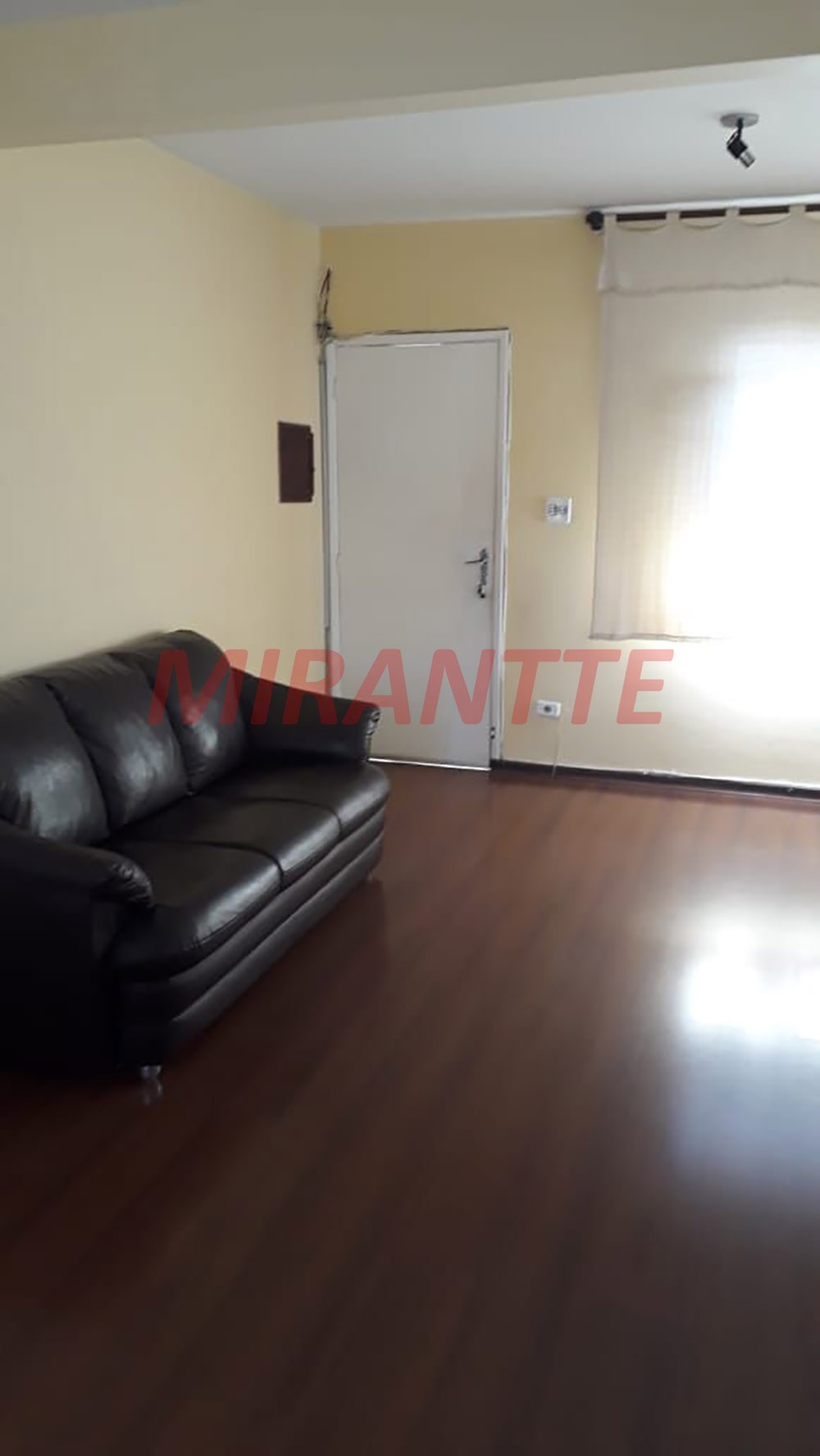 Sobrado de 100m² com 3 quartos em Vila Mazzei