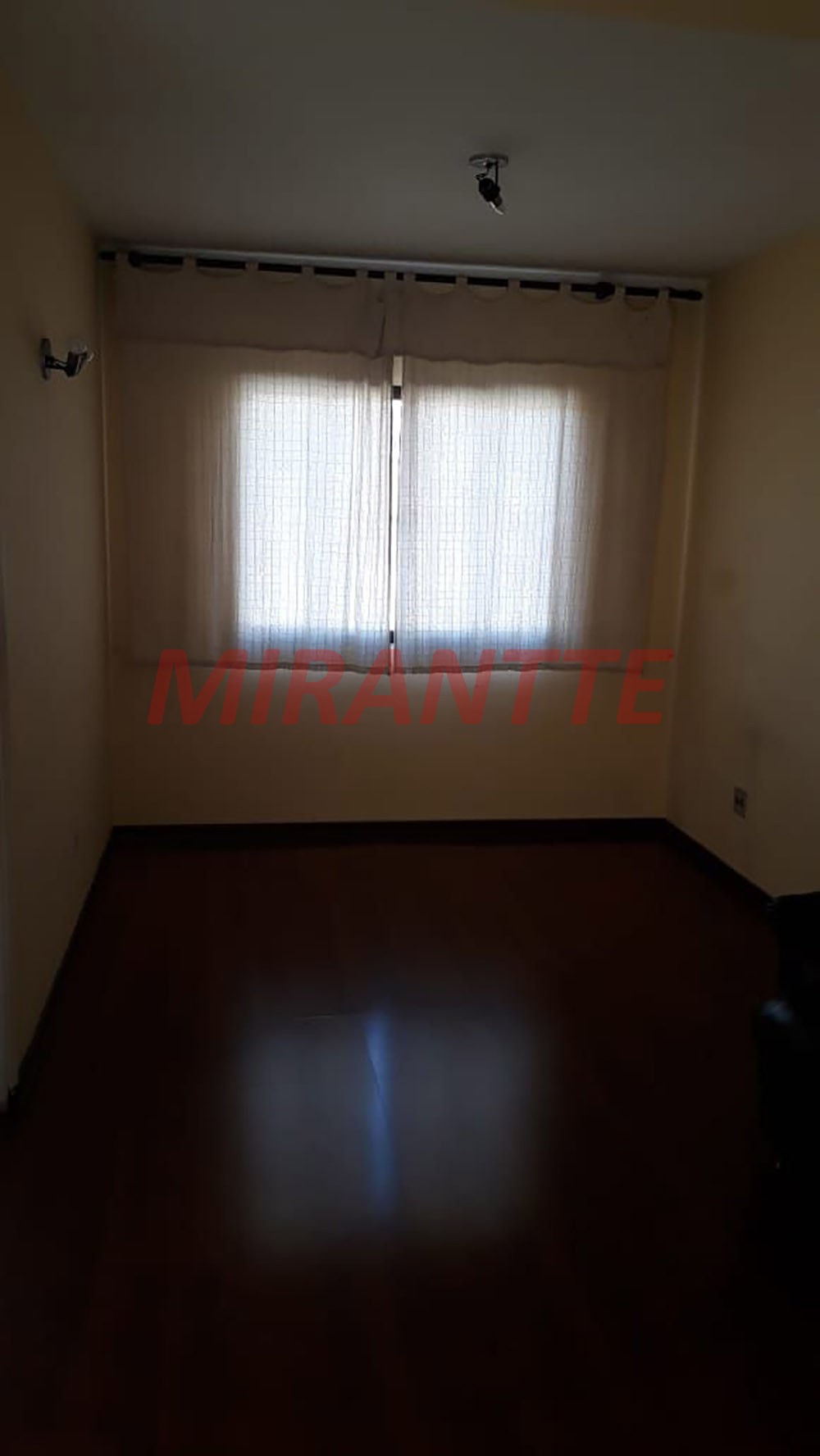 Sobrado de 100m² com 3 quartos em Vila Mazzei