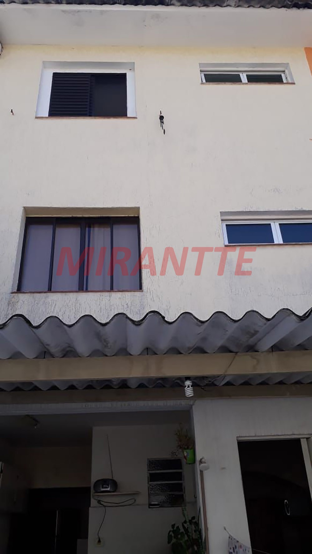 Sobrado de 100m² com 3 quartos em Vila Mazzei