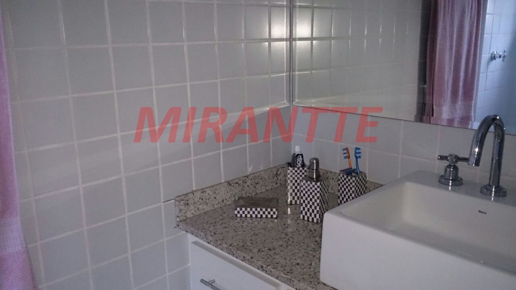 Sobrado de 196m² com 3 quartos em Parque Continental