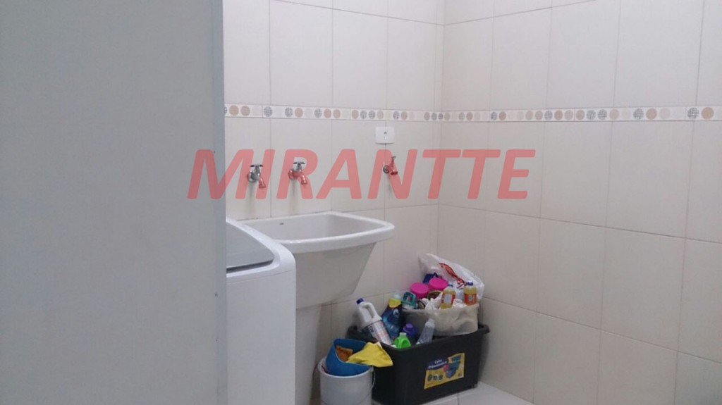 Sobrado de 196m² com 3 quartos em Parque Continental