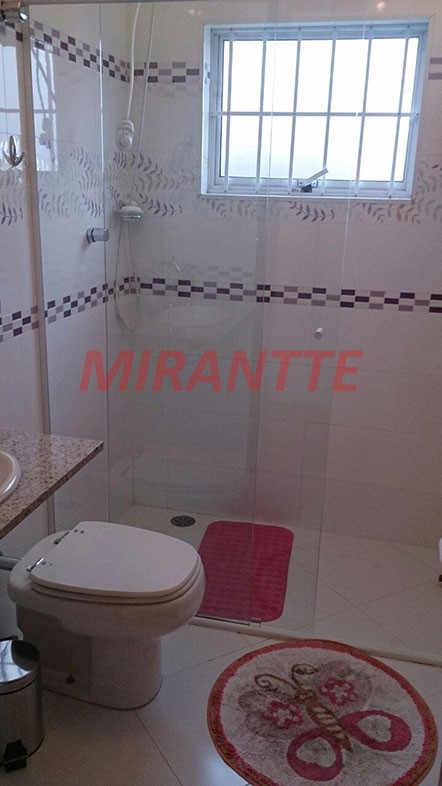 Sobrado de 196m² com 3 quartos em Parque Continental