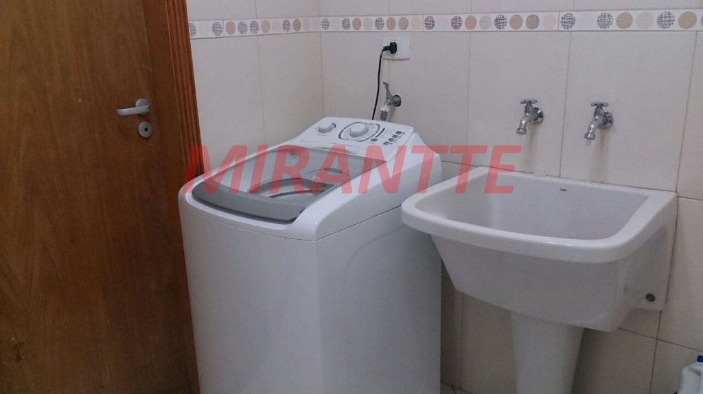 Sobrado de 196m² com 3 quartos em Parque Continental
