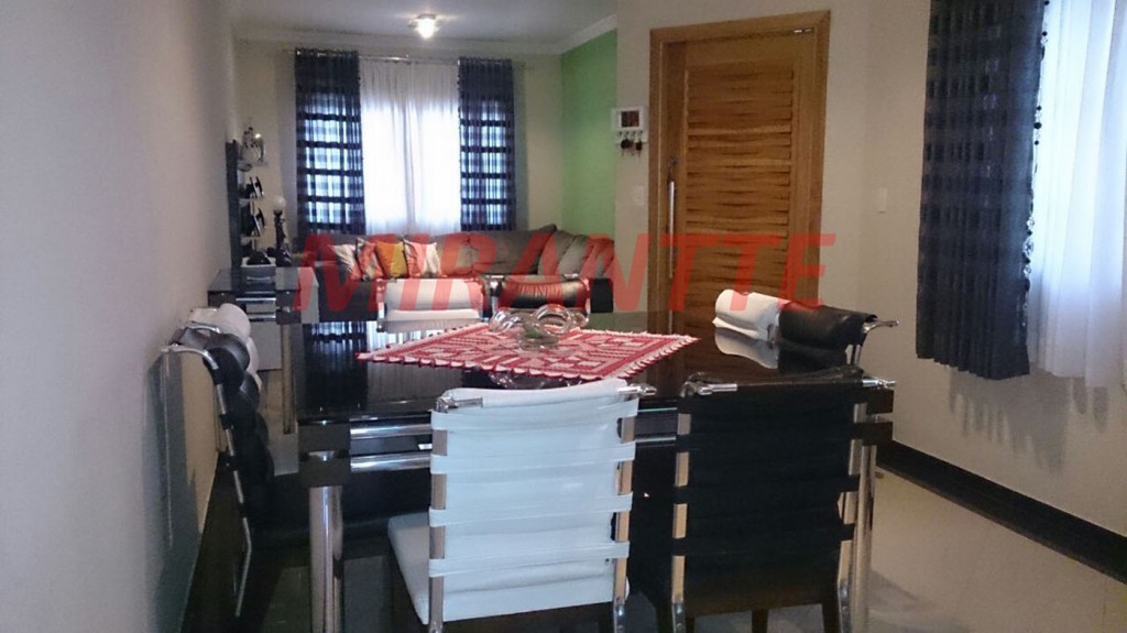 Sobrado de 196m² com 3 quartos em Parque Continental