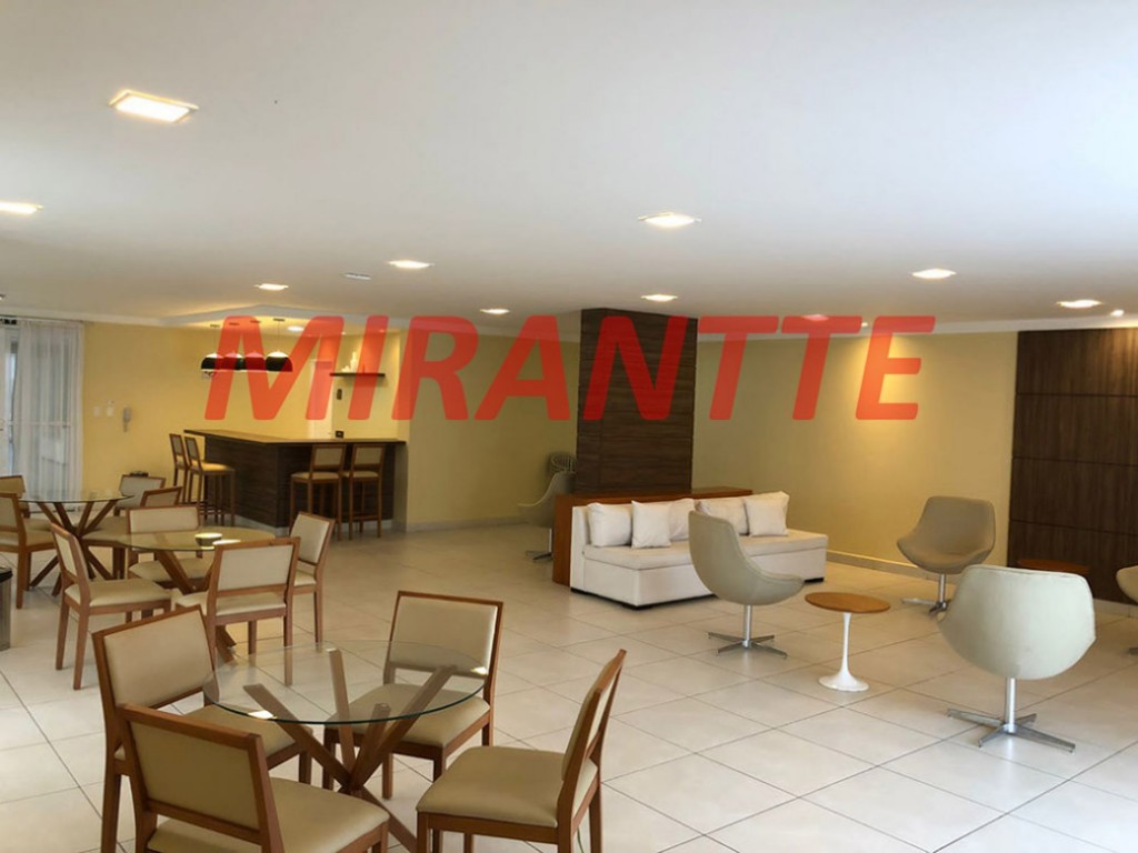 Apartamento de 64m² com 2 quartos em Santana