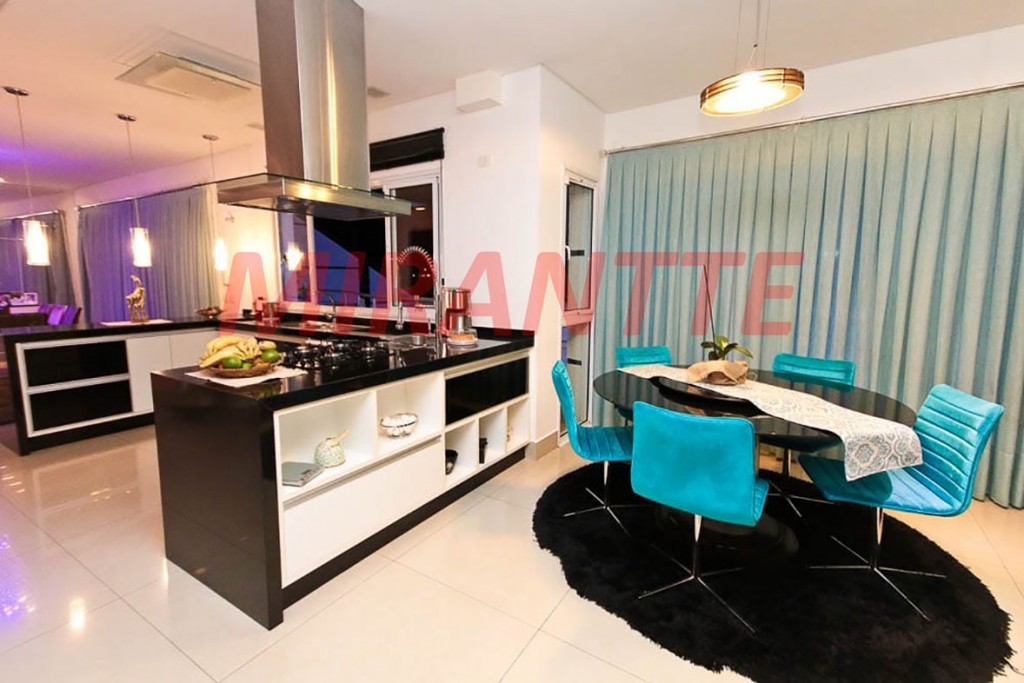 Sobrado de 356m² com 4 quartos em Jardim Leonor Mendes De Barros