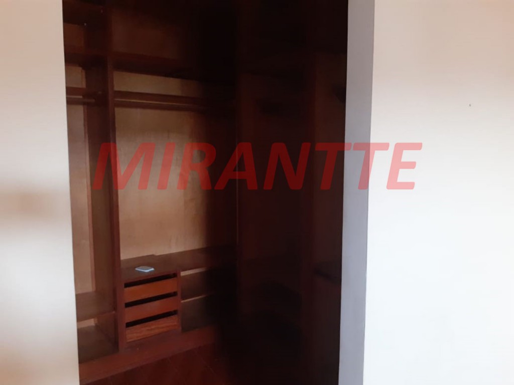 Sobrado de 150m² com 4 quartos em Vila Mazzei
