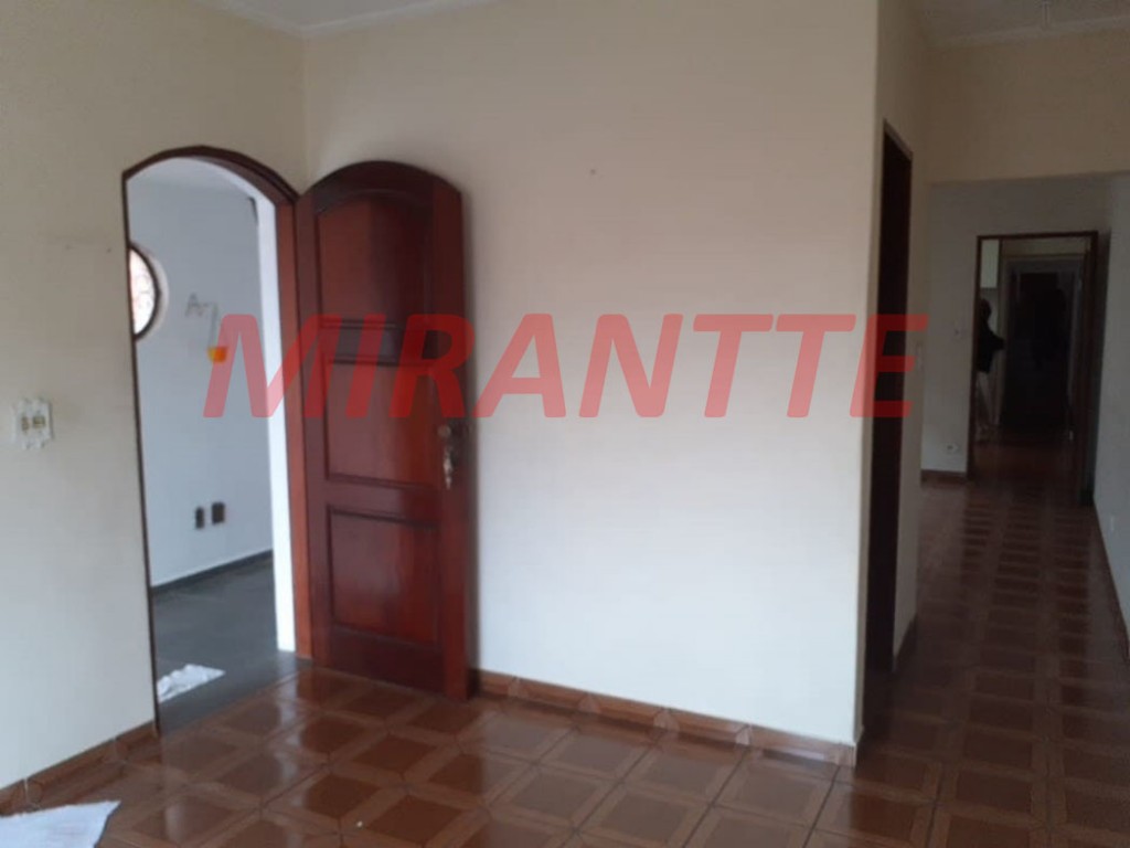 Sobrado de 150m² com 4 quartos em Vila Mazzei