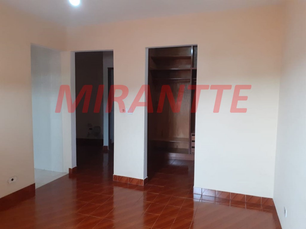Sobrado de 150m² com 4 quartos em Vila Mazzei