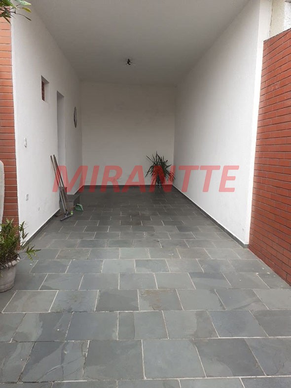 Sobrado de 150m² com 4 quartos em Vila Mazzei