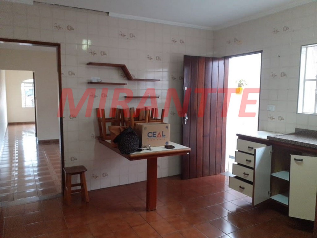 Sobrado de 150m² com 4 quartos em Vila Mazzei