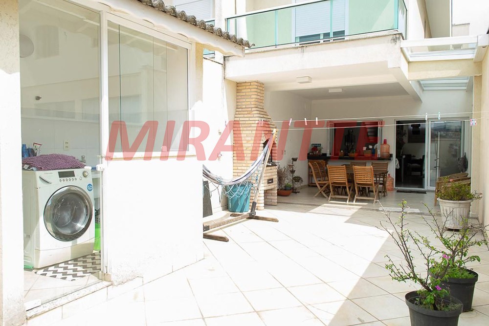 Sobrado de 450m² com 3 quartos em Santana