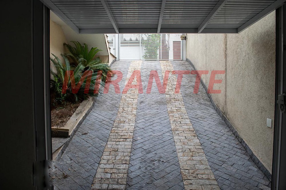 Sobrado de 450m² com 3 quartos em Santana