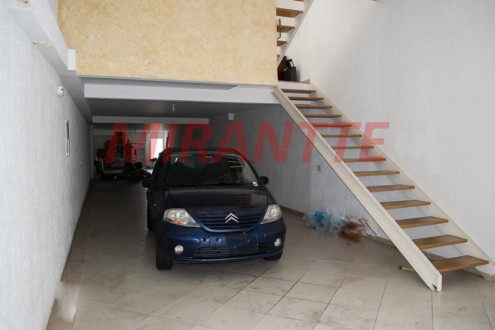 Sobrado de 450m² com 3 quartos em Santana