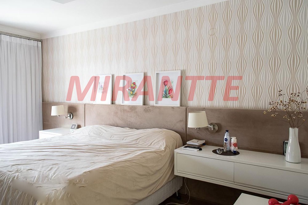 Sobrado de 450m² com 3 quartos em Santana