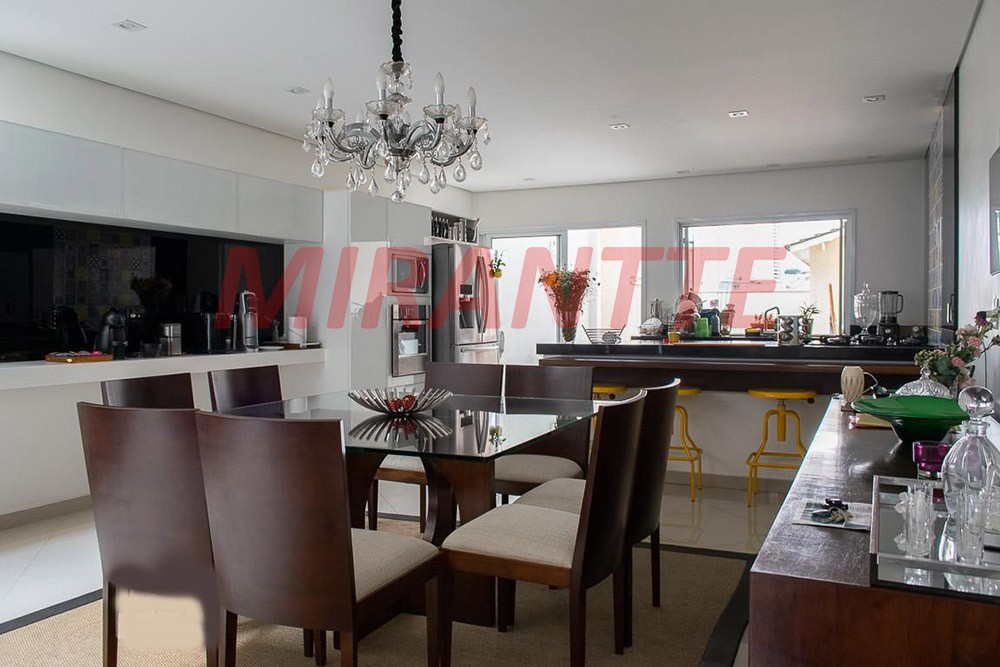 Sobrado de 450m² com 3 quartos em Santana