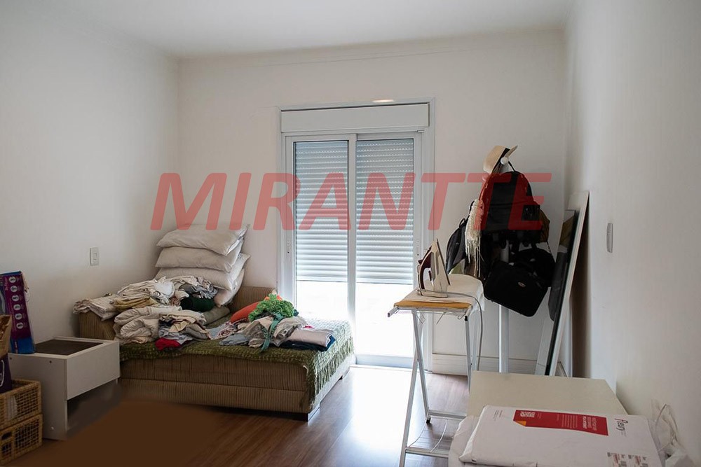 Sobrado de 450m² com 3 quartos em Santana