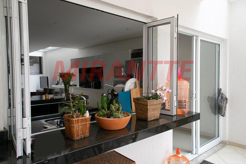 Sobrado de 450m² com 3 quartos em Santana