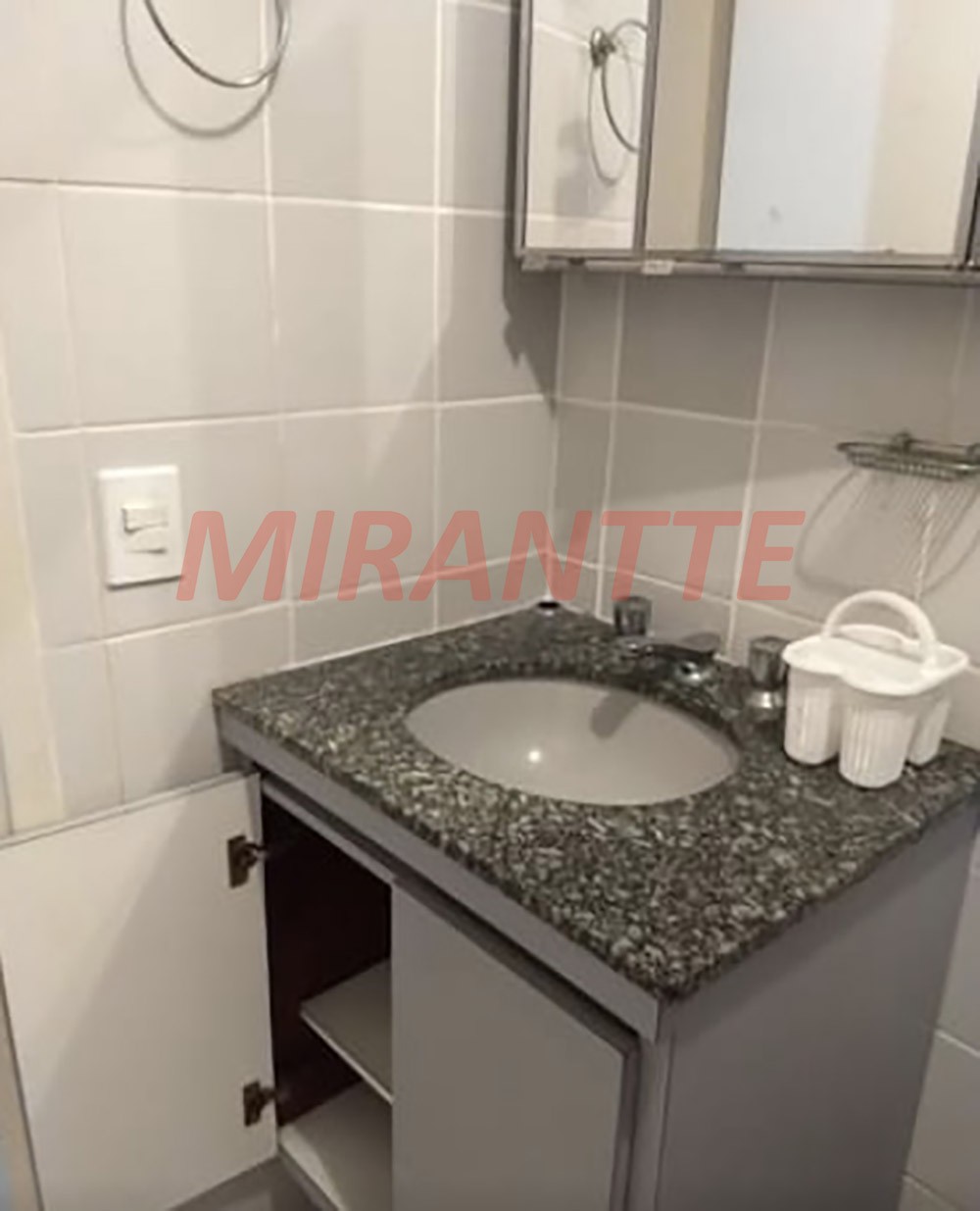 Apartamento de 120m² com 3 quartos em Pitangueiras
