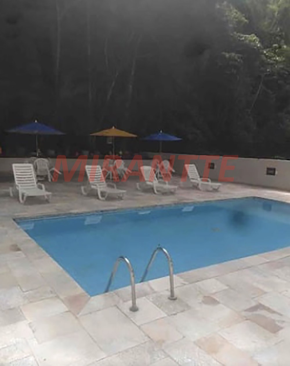 Apartamento de 120m² com 3 quartos em Pitangueiras