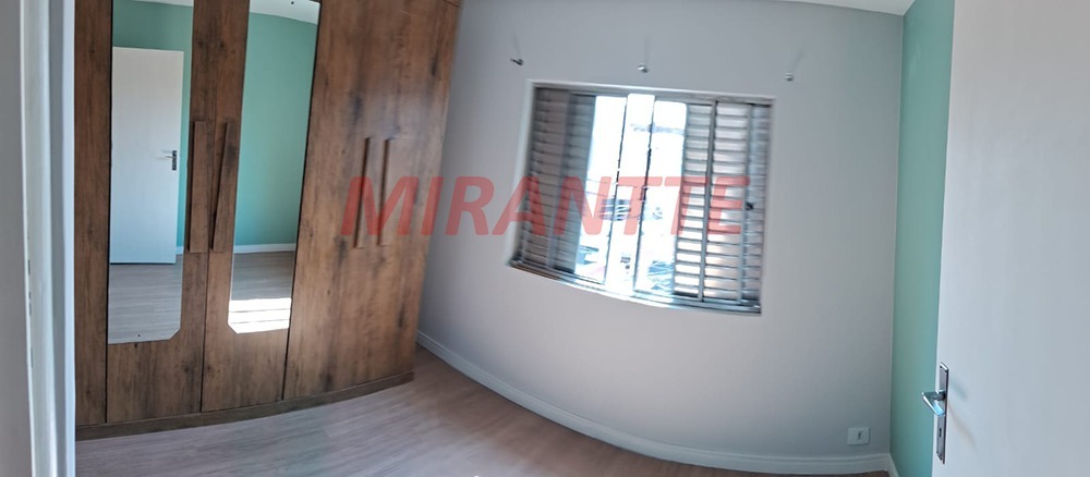Sobrado de 265m² com 4 quartos em Freguesia do