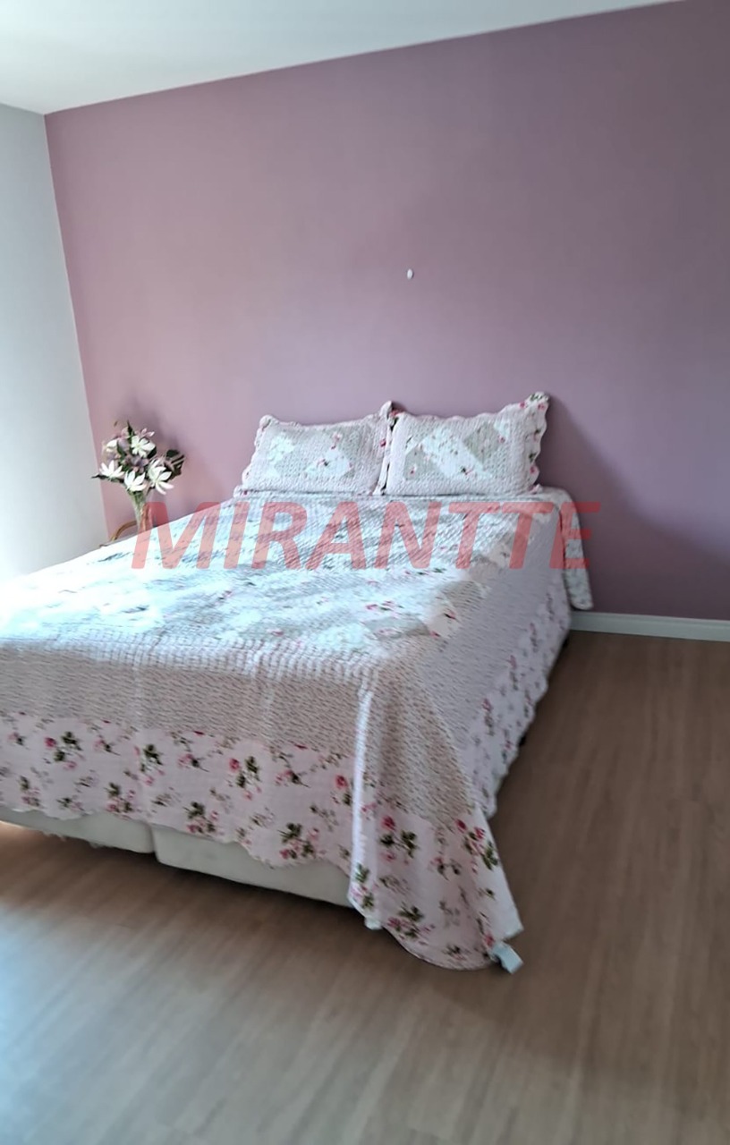 Sobrado de 265m² com 4 quartos em Freguesia do