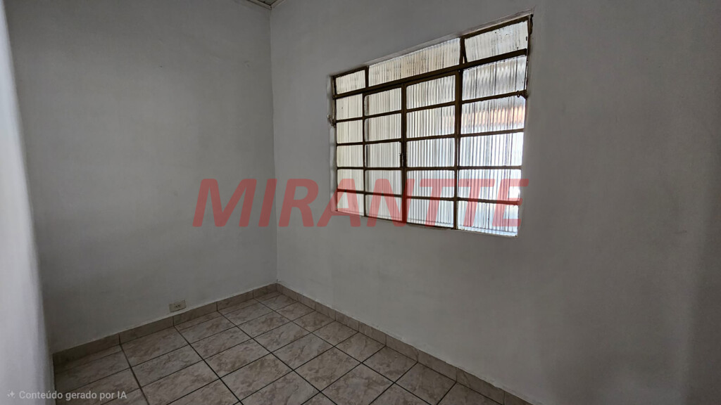 Casa terrea com 3 quartos em Imirim