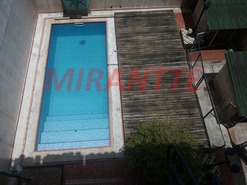 Sobrado de 429m² com 4 quartos em Vila Paiva