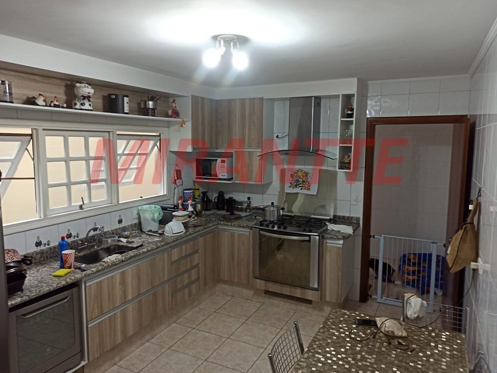 Sobrado de 122m² com 3 quartos em Vila Nova Mazzei