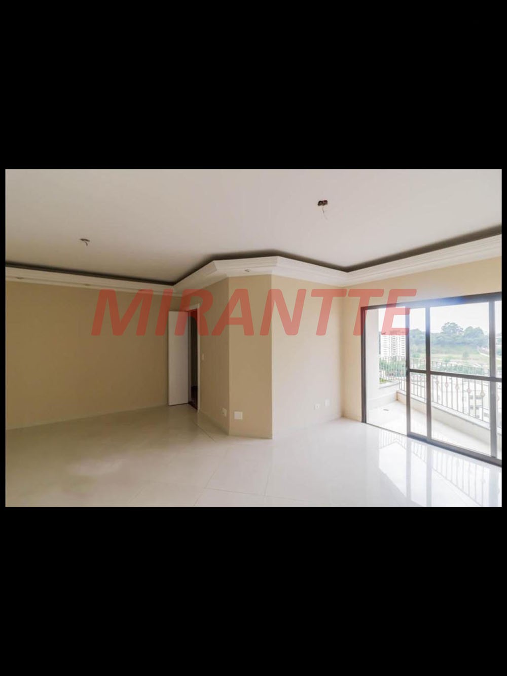 Apartamento com 3 quartos em Picanço