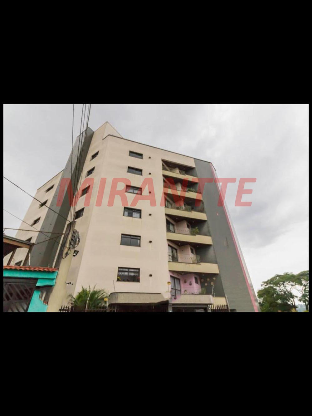Apartamento com 3 quartos em Picanço