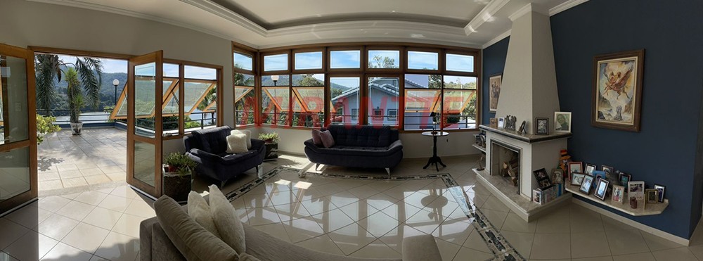 Sobrado de 650m² com 4 quartos em Serra Da Cantareira