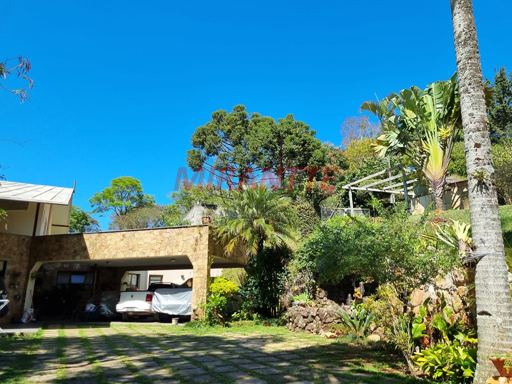 Casa terrea de 800m² com 3 quartos em Serra Da Cantareira