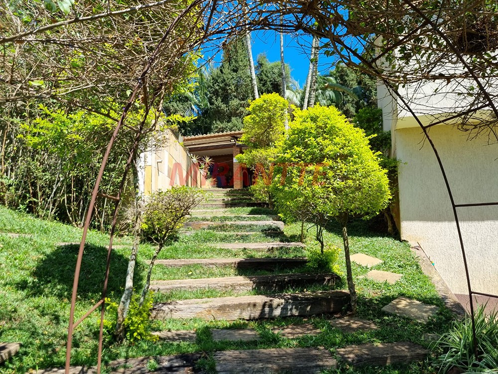 Casa terrea de 800m² com 3 quartos em Serra Da Cantareira