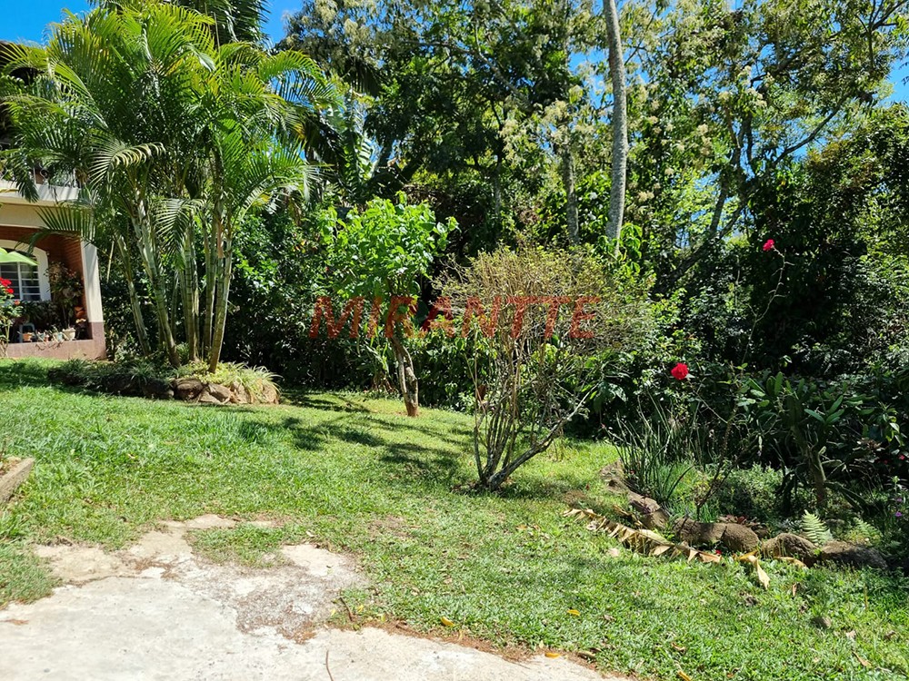 Casa terrea de 800m² com 3 quartos em Serra Da Cantareira