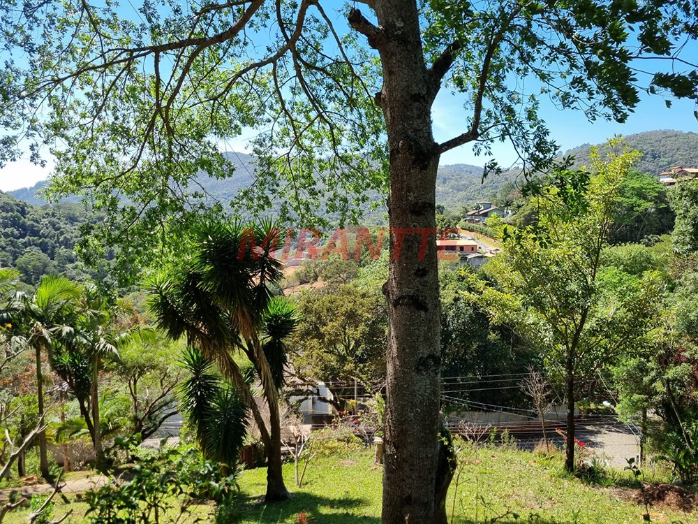 Casa terrea de 800m² com 3 quartos em Serra Da Cantareira