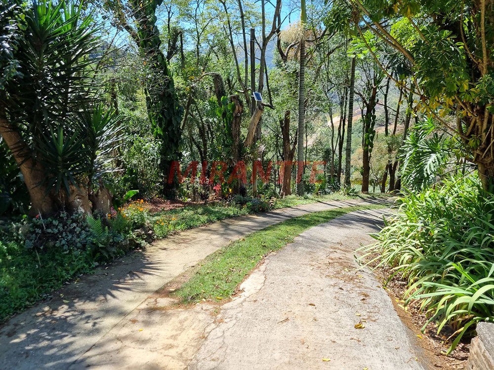 Casa terrea de 800m² com 3 quartos em Serra Da Cantareira