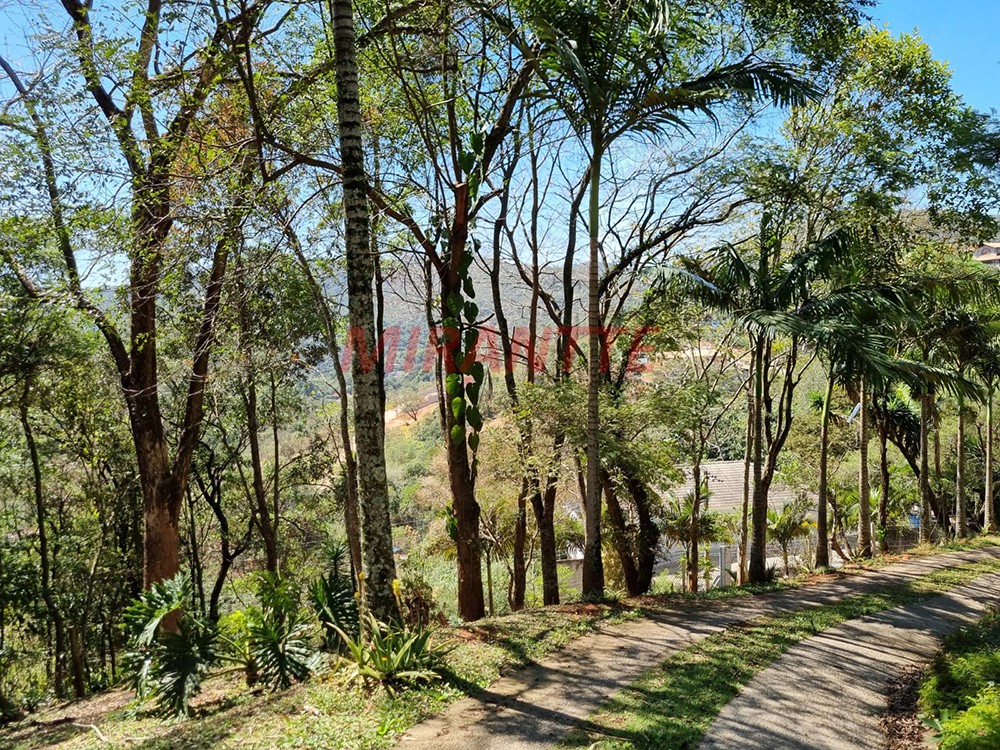 Casa terrea de 800m² com 3 quartos em Serra Da Cantareira
