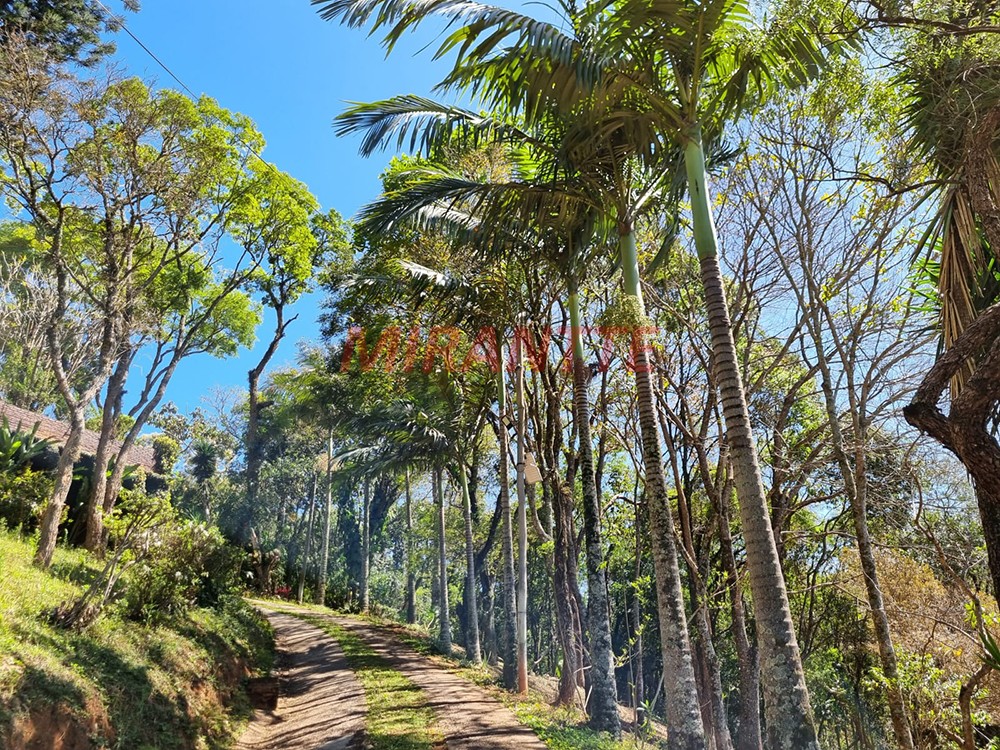 Casa terrea de 800m² com 3 quartos em Serra Da Cantareira