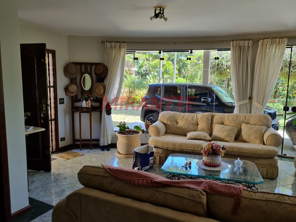 Casa terrea de 800m² com 3 quartos em Serra Da Cantareira
