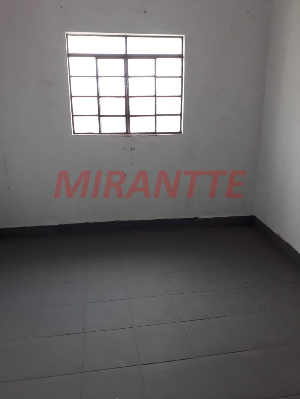 Comercial com 3 quartos em Jardim Maria Dirce